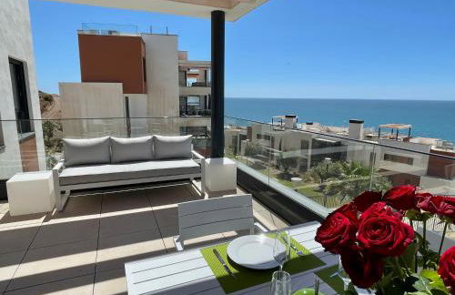 Luxury 3 Bedroom Penthouse - Photo 5