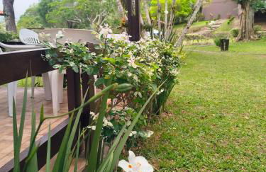 Chalé de 2 dormitórios com piscina e churrasqueira - Foto 21