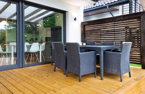 Brama Sanu - z prywatną linią brzegową Jeziora Solińskiego - pomosty - pontony - basen sezonowy - Foto 66