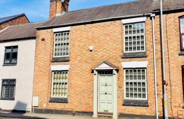 Cottage in Central Burbage Leicestershire - Photo 8