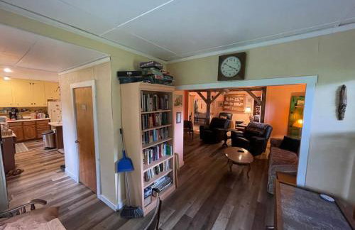 Lakeview Farmhouse with Beach Access - Foto 11