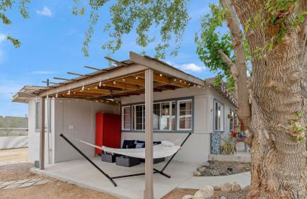 Fable by Avantstay 2 Unique Spaces, w/ Bowling, Hot Tub, Fire Pit, Large Yard - Foto 64