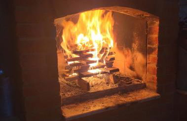 Casa de Campo ampla e confortavel em Araçoiaba da Serra com lareira, perfeita para o friozinho - Foto 30