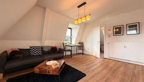 Hugos Nest Ferienwohnung Neumünster WLAN & Arbeitsplatz - Foto 4