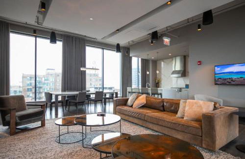 W Loop 2BR w Gym Pool in heart of Greektown CHI-561 - Foto 26