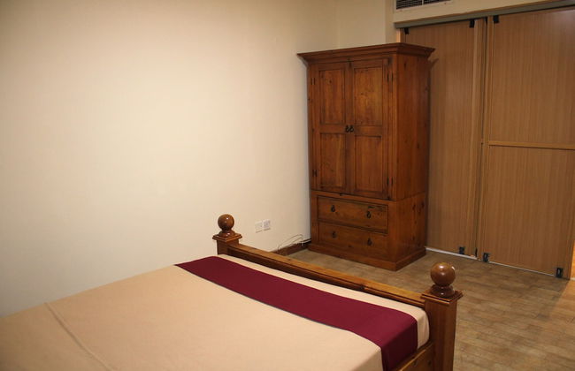 Diamond Apartments - Photo 3