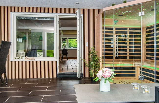 8 Person Holiday Home in Henne - Foto 33