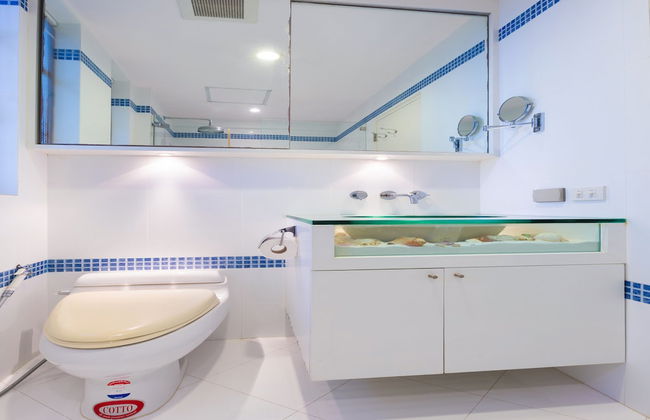 Baan LonSai Beachfront Condominium - Foto 26