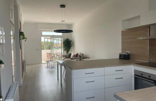 Lichtrijk appartement 400m van de zee met zwembad. - Foto 7