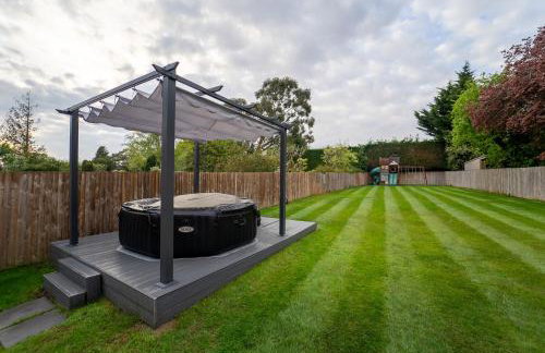 Luxury 3 bed Retreat with Hot tub - Foto 32