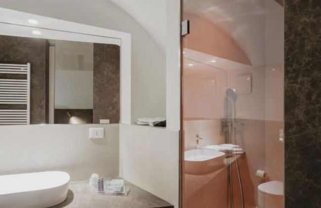 Euvodia Luxury Rooms - Photo 42