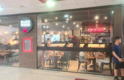 Apartamento com varanda de frente para o MAR - Angra dos Reis - Shopping Piratas - Portaria 24hs - Foto 36