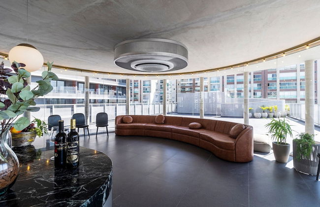 Apartamento moderno com piscina e AC - Foto 28