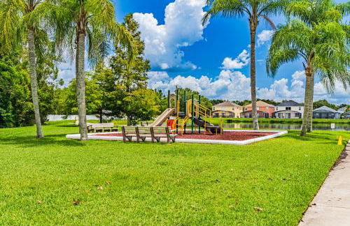 South Facing Pool with Spa and a Game Room in Prime Location Near Disney - Foto 49