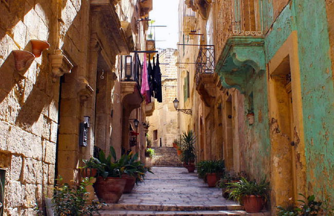 Tour in autobus vintage a Tre città - Foto 2