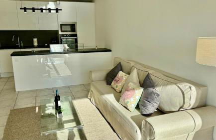 Juana YourHostHelper - Photo 16