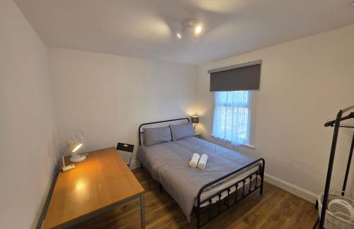 Stylish East London Stay 2Bed Home in Forest Gate - Foto 17