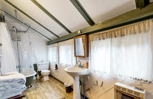 1 Bed 1 Bath Vacation home in Sylva - Foto 17