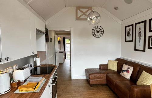 Hare Lodge with Hot Tub - Foto 14