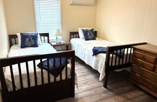 Just Moments From The Causeway Bridge This Charming Spacious Five-Bedroom 2 Bath Home Is Located In Ship Bottom On The Island Of Lbi Wifi - Foto 22