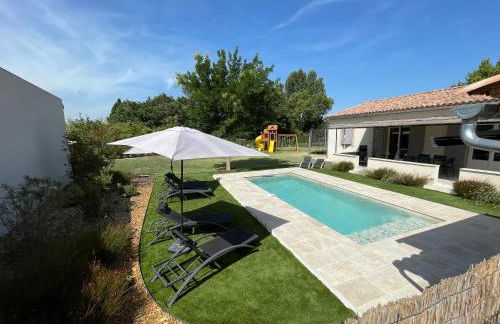 Villa Romane: piscine et aire de jeux - Foto 1