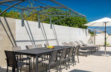 Villa Lucilla by Villas Guide - Photo 24