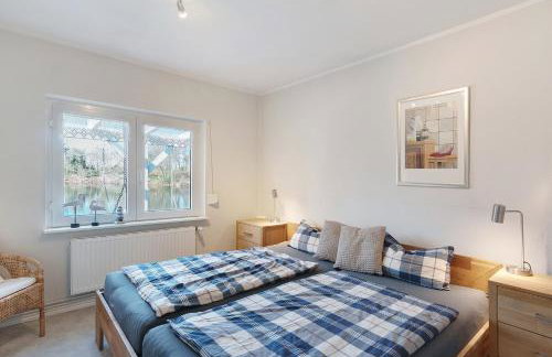 Idyllic Lakeside Cottage - Foto 12