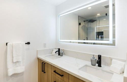 Platinum Suite LA - Photo 17