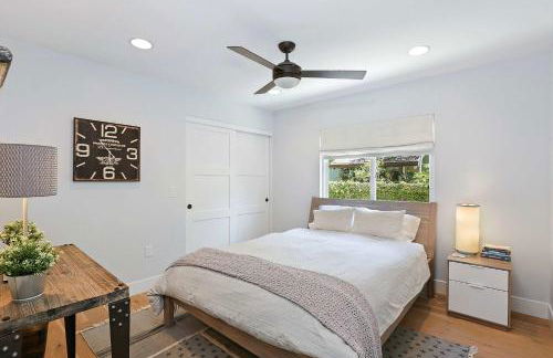 Private Wading Pool Home with Patio - Foto 39