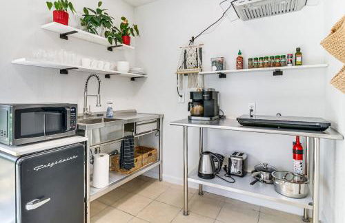 Riverfront Oasis with Private Deck in Los Fresnos! - Foto 5