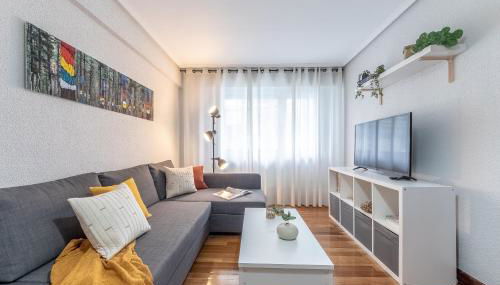 POLITTE amplio apartamento & garaje - el Casco Viejo a tus pies - Foto 4