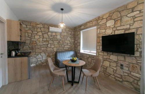 Michelangelo suites and apartments - Photo 24