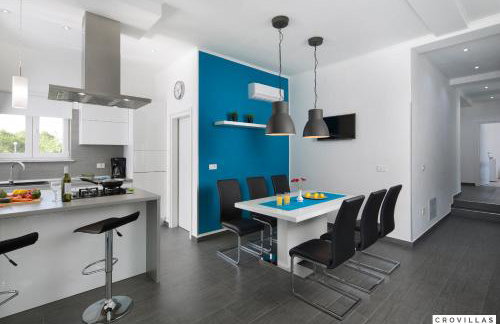 Deep Blue - Photo 10