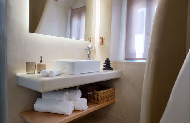 Nalas Suites - Photo 58