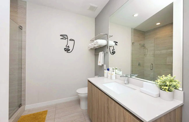 Poolside District Condo - We Host - Foto 57