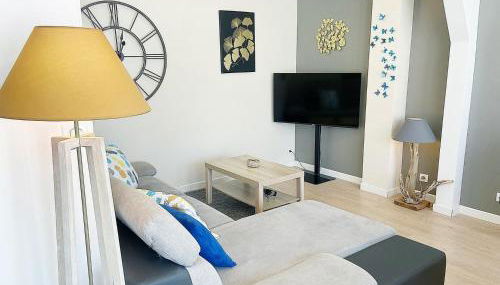 Chez Clém - 3 chambres - garage privé - wifi - Netflix - Foto 3