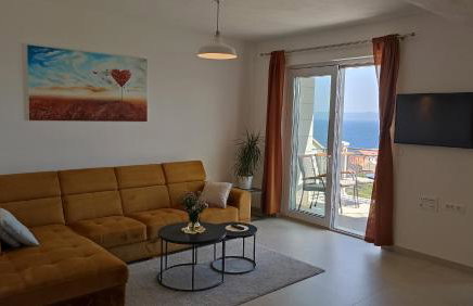 The Father's House - Foto 2