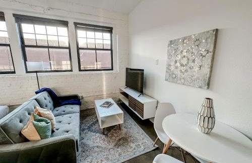 Sleepover Charming 1BD 1BA Wichita Lofts - Foto 50