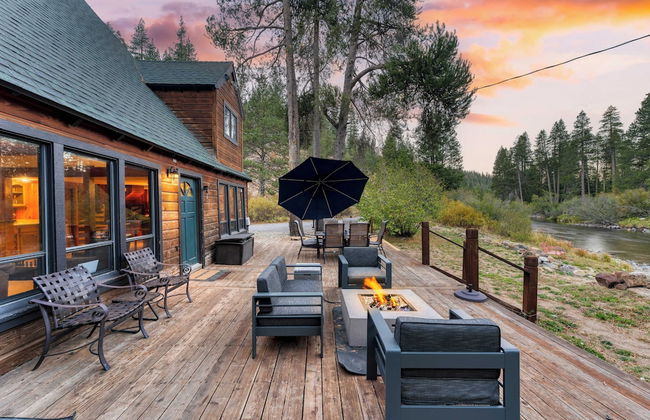 Riversong Lodge by Avantstay Sauna + Hot Tub On The Truckee River - Photo 3