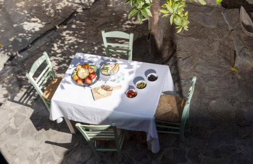 Villa Helidona With Private Pool - Photo 22