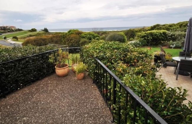 Beachfront Apartments Narooma - Photo 24