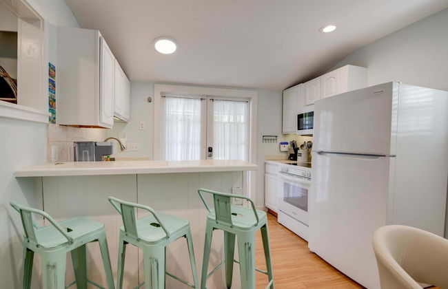 New The Cottage at James House - Photo 6