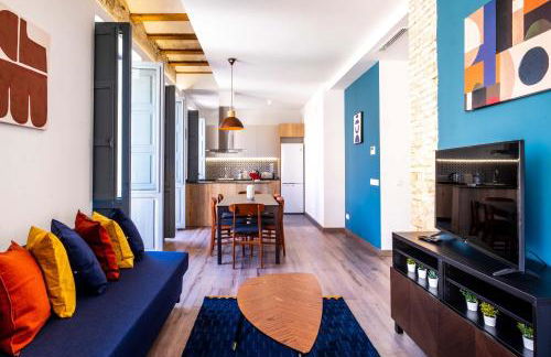 Well Lit and Creatively Designed Apartment - Photo 7