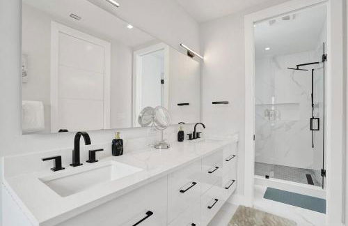 4BR w htd Pool Walk to Las Olas 5mins to Beach - Foto 43