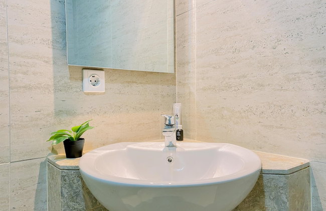 Good Place And Modern 1Br Gold Coast Apartment - Foto 11