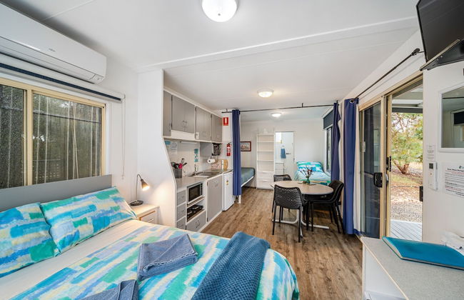 Emu Bay Holiday Homes - Photo 16