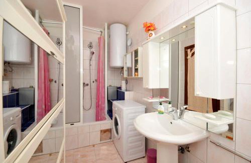 Apartment Poetry - Foto 39