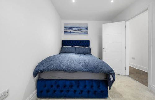 Luxury Apartment Heart of Didsbury - Photo 18