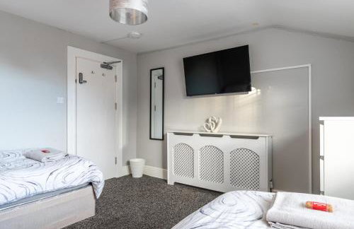 Airfield Manor - Photo 36