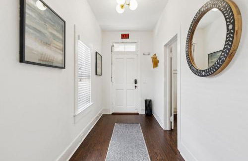 Little Lady Cottage | Hot Tub • Walk to downtown - Foto 6